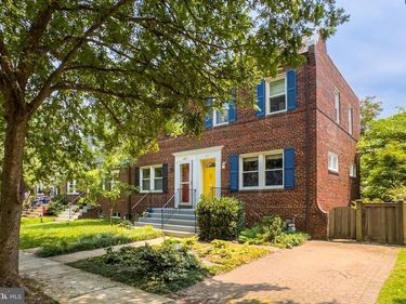 427 E LURAY AVENUE, ALEXANDRIA, VA 22301