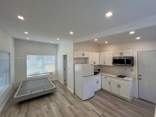1612 Harrison St , Unit 11, Hollywood, FL 33020