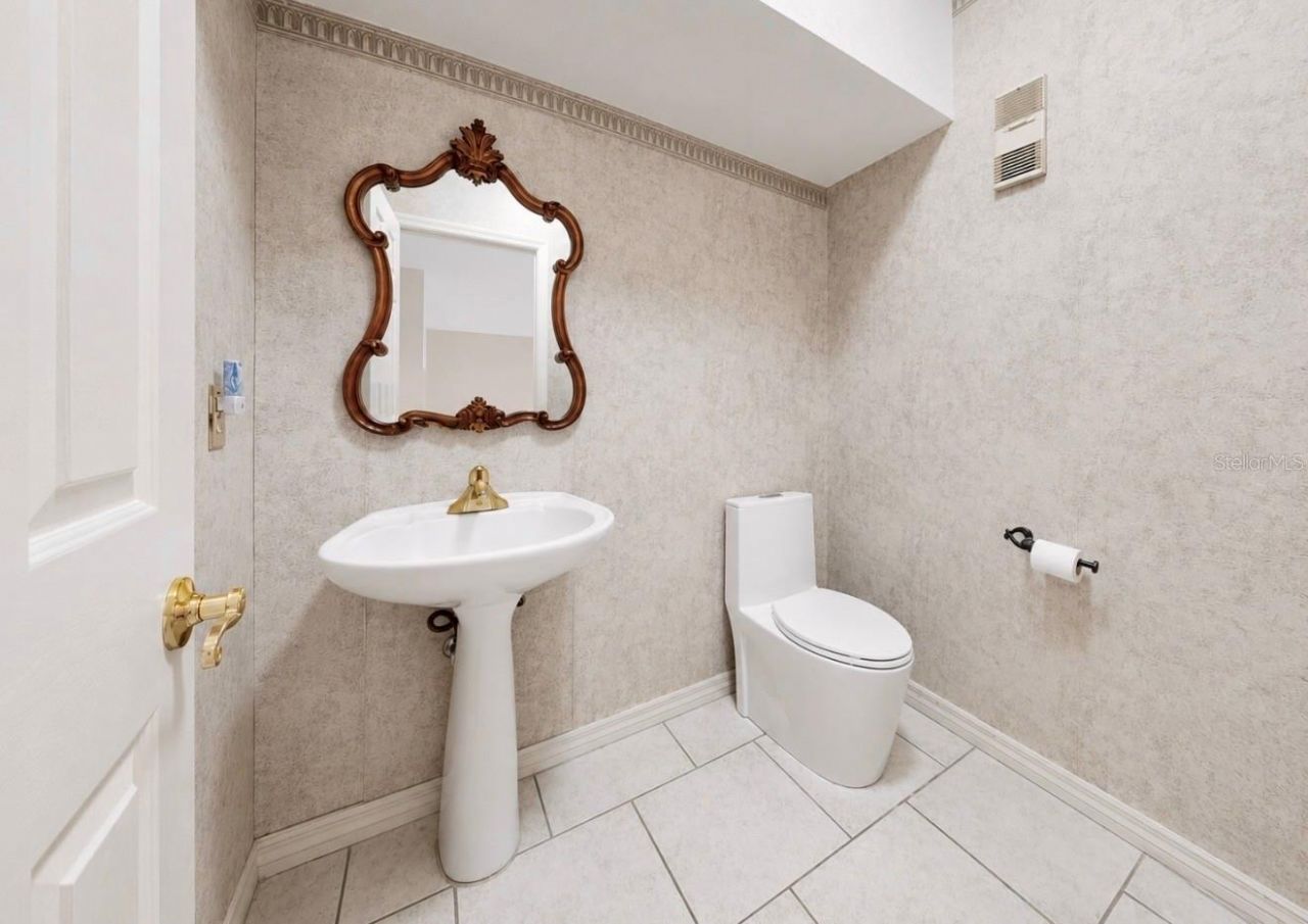 13104 Waterford Run Drive , Riverview, FL 33569 Photo