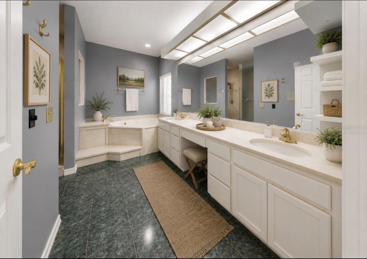 13104 Waterford Run Drive , Riverview, FL 33569 Photo