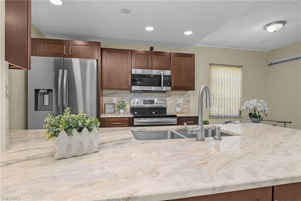 4112 SE 19th Pl , Unit 104, Cape Coral, FL 33904 Photo