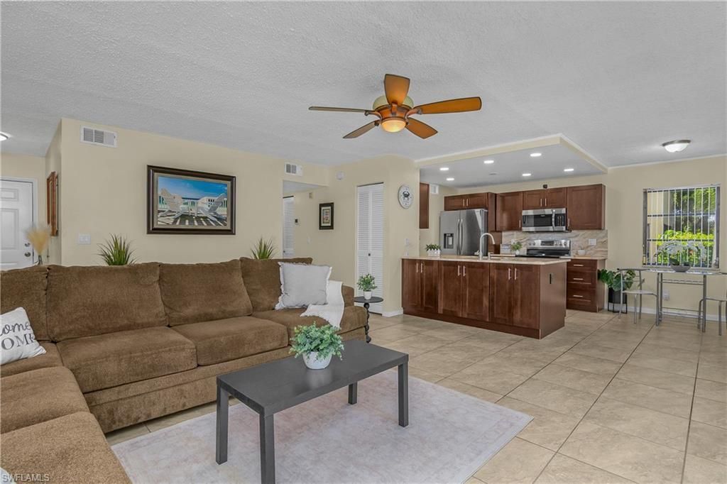 4112 SE 19th Pl, Unit 104, Cape Coral, FL 33904 Photo