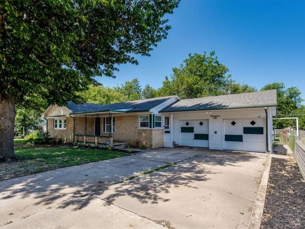 1910 S 13th Street, Chickasha, OK 73018