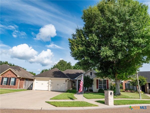 318 Green Gable Drive , Victoria, TX 77904