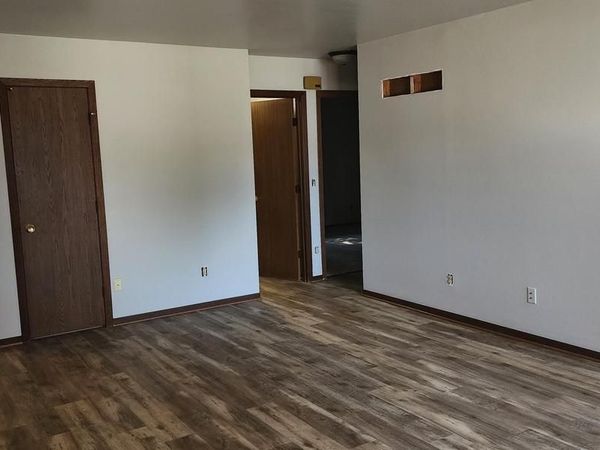 296 Connie DRIVE, Unit 294, West Bend, WI 53090