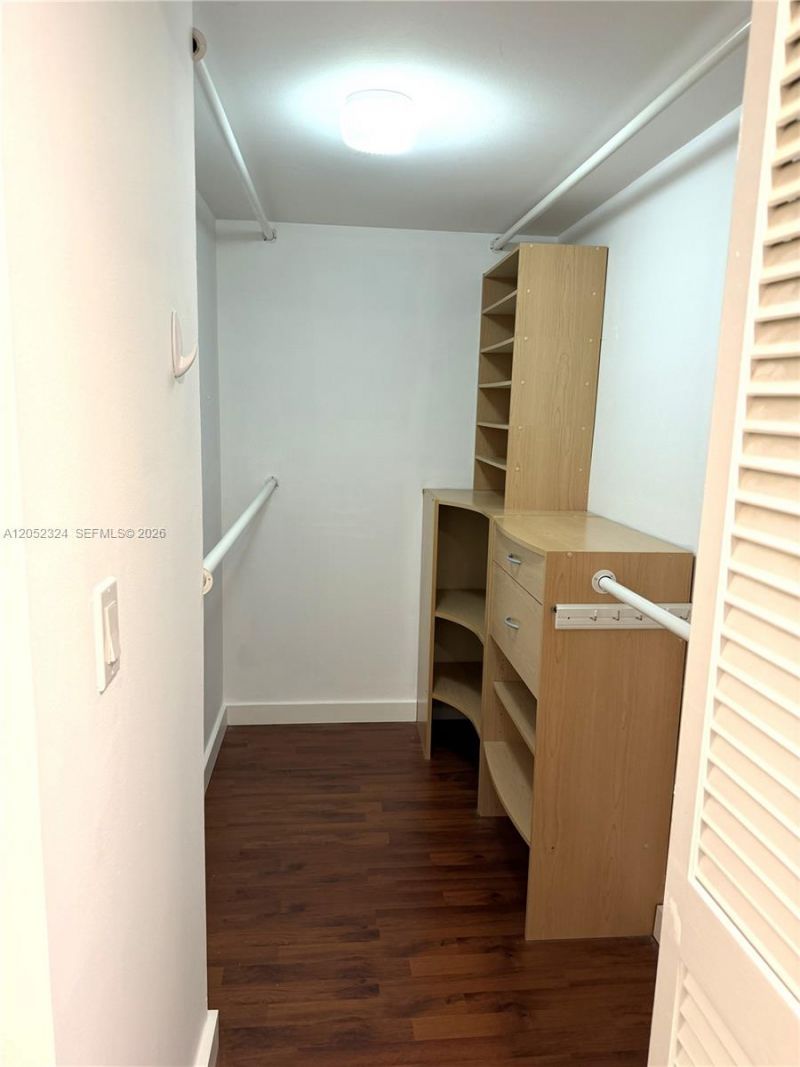 3800 N Hills Dr , Unit 401, Hollywood, FL 33021 Photo