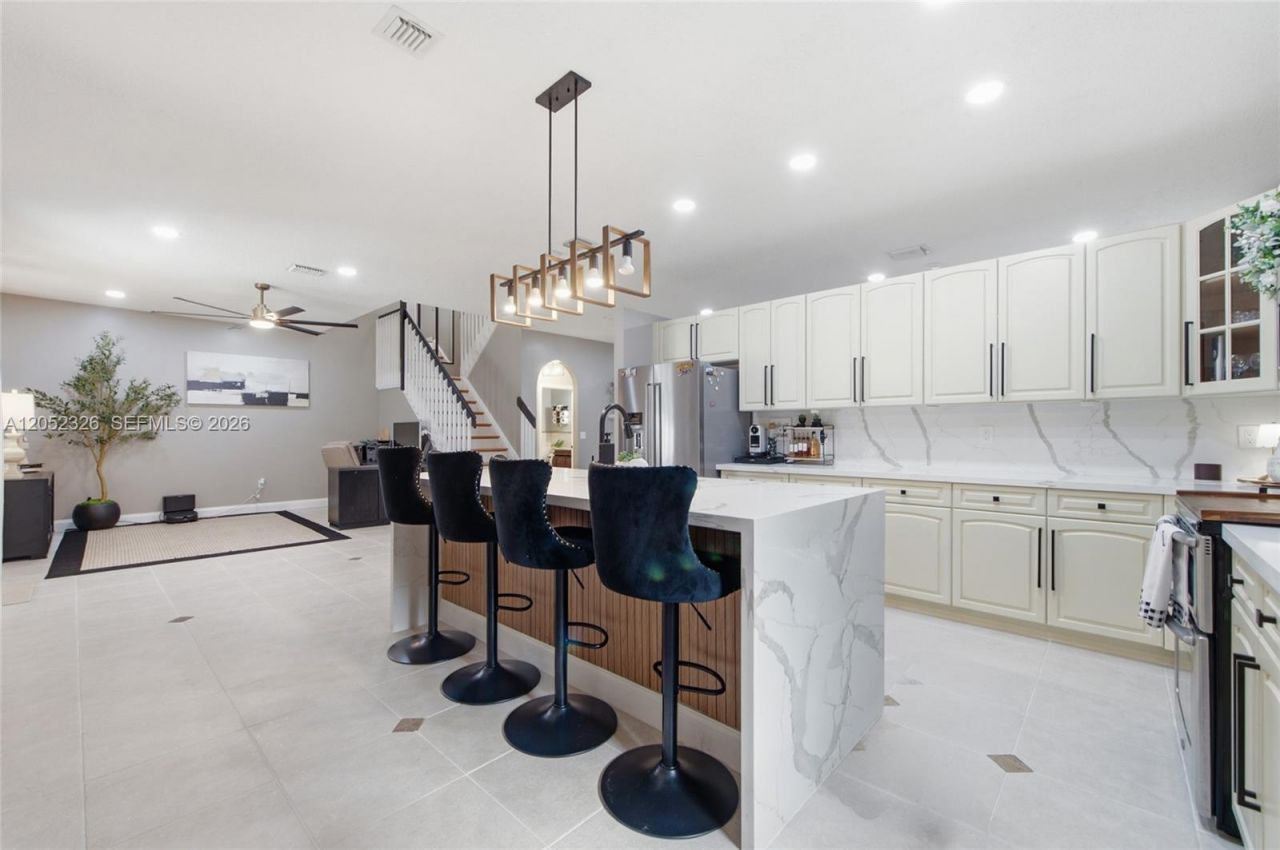 15799 NW 4th St , Pembroke Pines, FL 33028 Photo