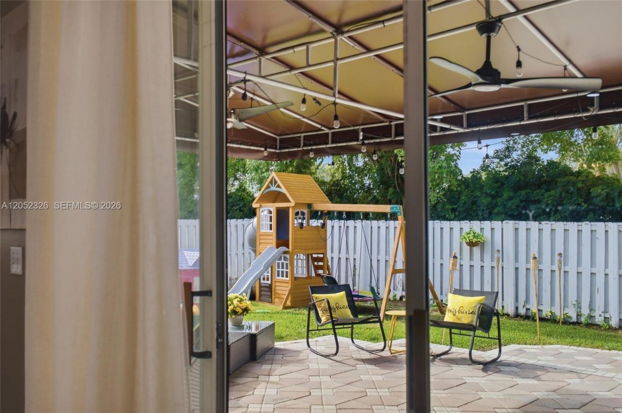 15799 NW 4th St , Pembroke Pines, FL 33028 Photo