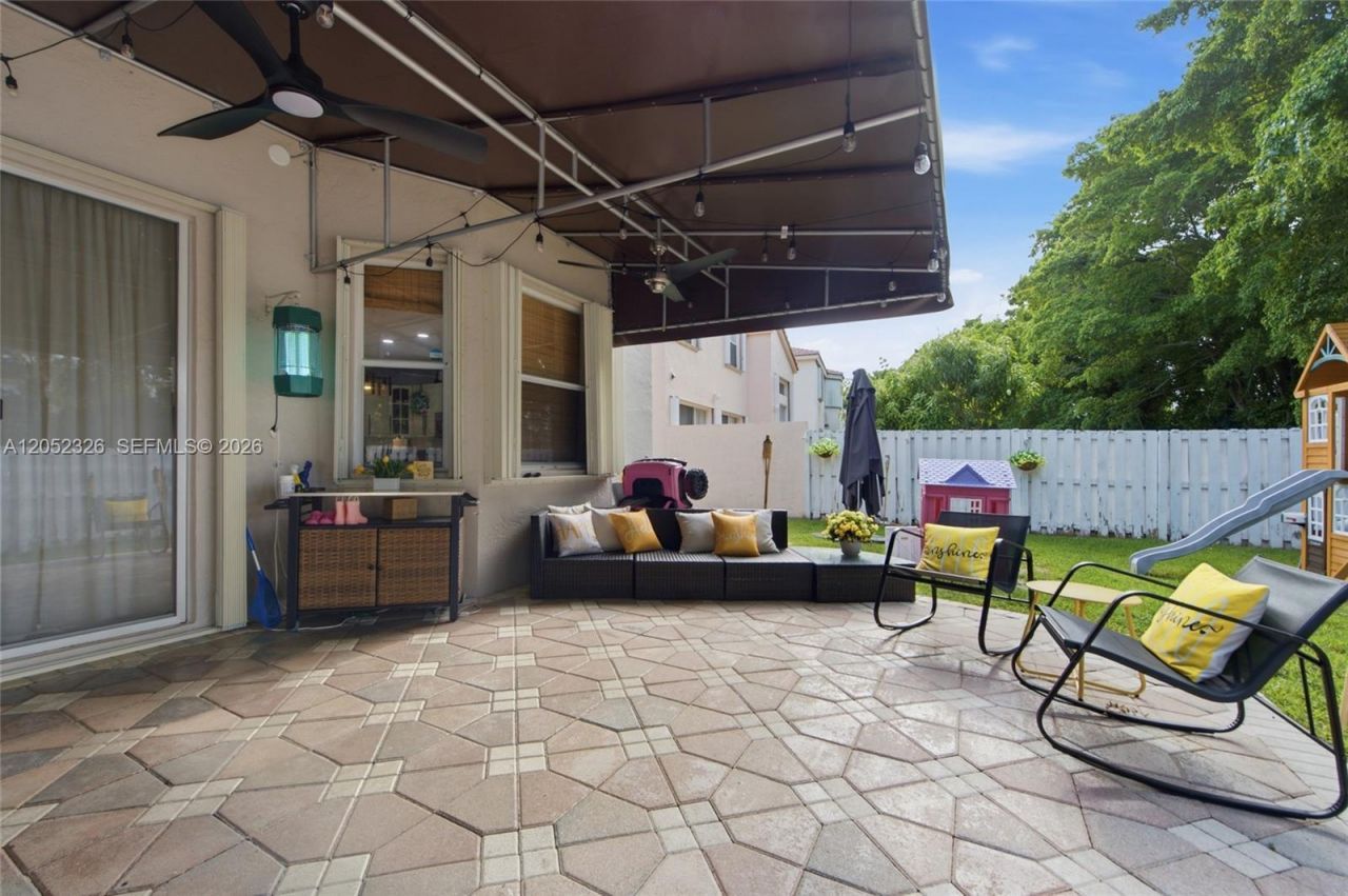 15799 NW 4th St , Pembroke Pines, FL 33028 Photo