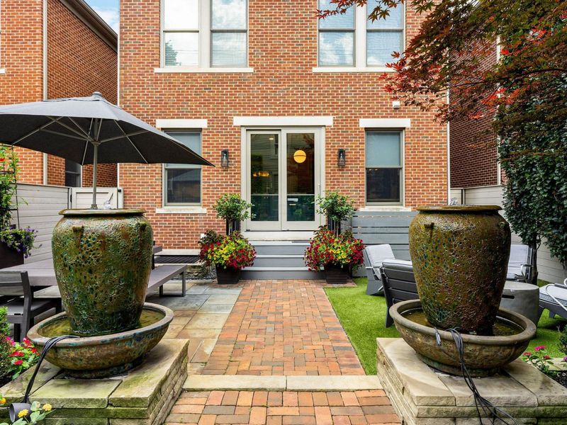1058 Perry Street, Columbus, OH 43201 Photo 23