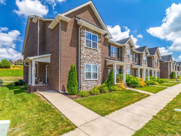 338 Broadberry Ave, Oak Ridge, TN 37830