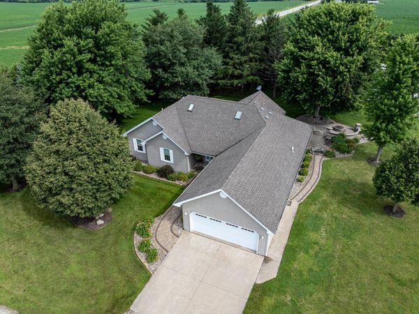 20506 Newell Avenue, Allison, IA 50602
