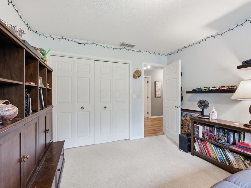 6676 Spicewood Court, Columbus, OH 43228 Photo 27