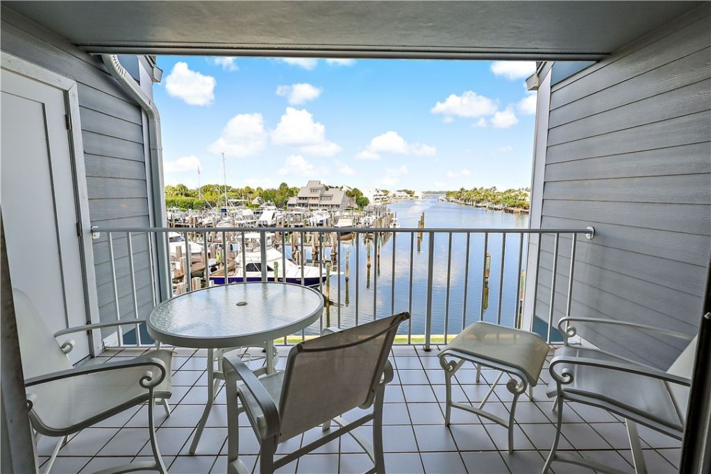 2135 Windward Way, Unit 308, Vero Beach, FL 32963 Photo