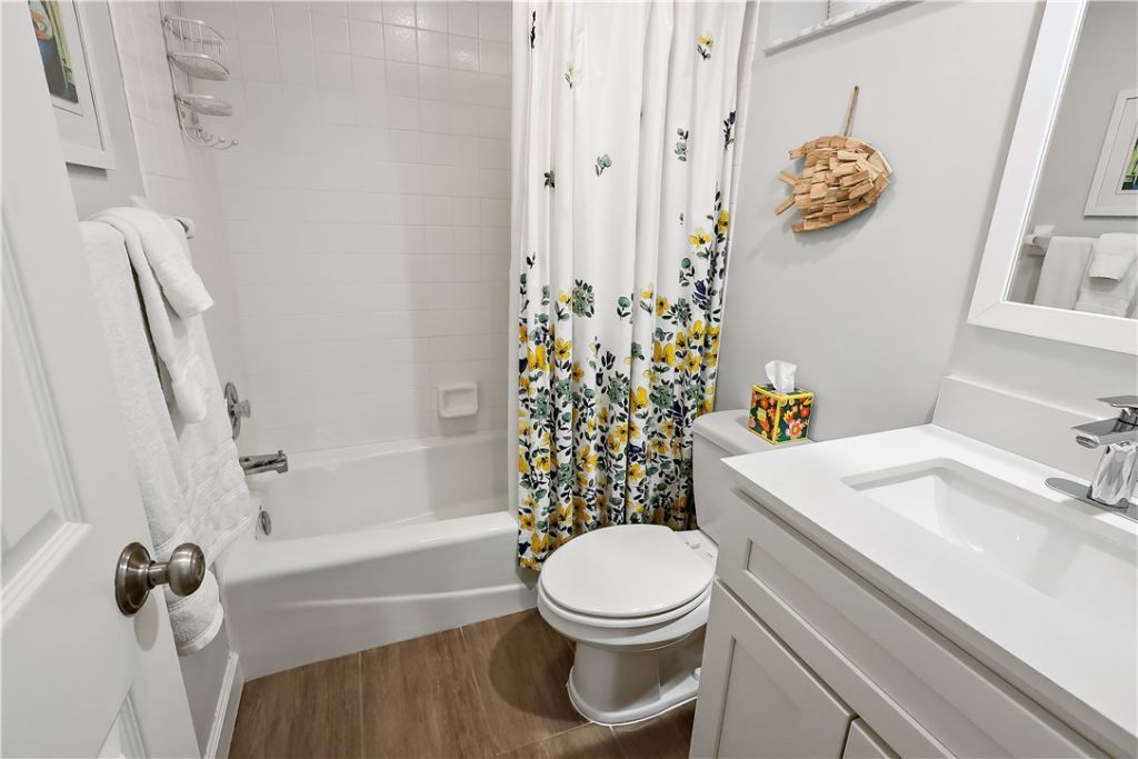 2135 Windward Way, Unit 308, Vero Beach, FL 32963 Photo