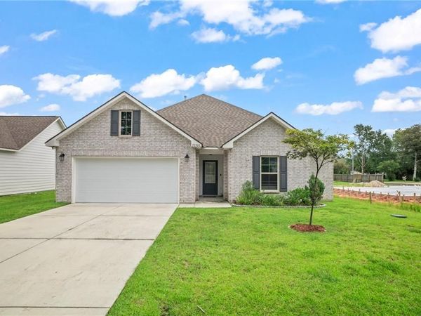 75506 JOYCE Drive, Covington, LA 70435