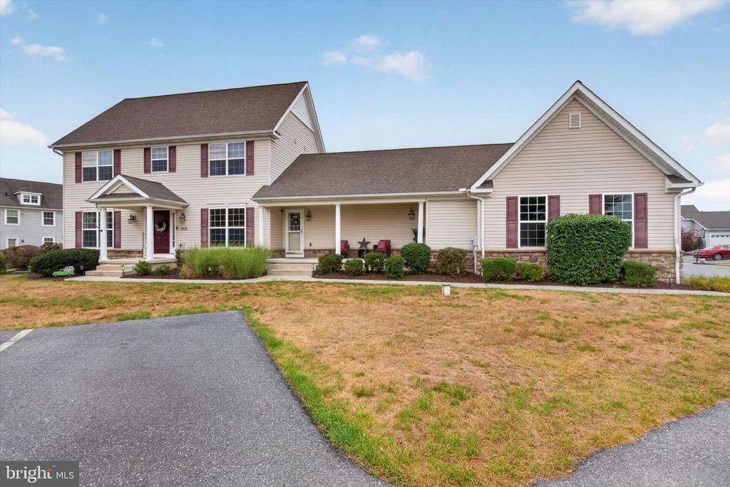1931 PRESERVE LANE, PALMYRA, PA 17078