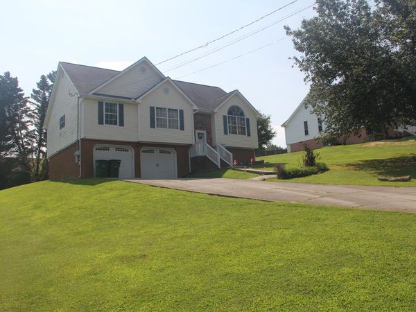 720 Debbie Lane, Ringgold, GA 30736