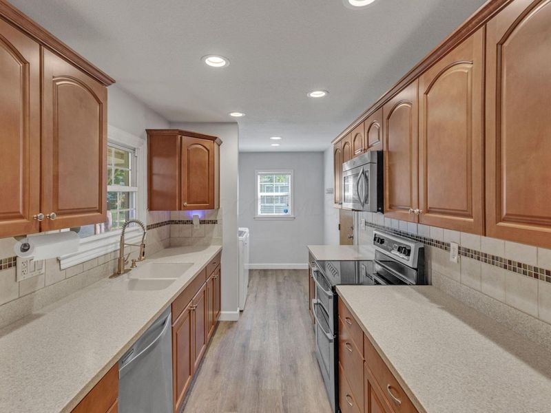 84 Maureen Drive, Heath, OH 43056 Photo 15