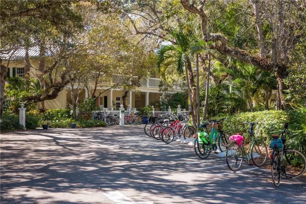 1543 Sabal Court, Vero Beach, FL 32963 Photo