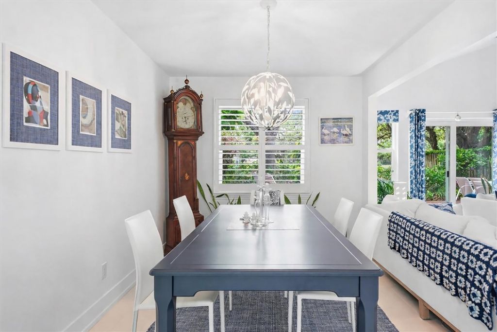 1543 Sabal Court, Vero Beach, FL 32963 Photo
