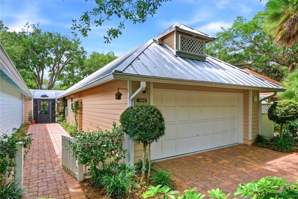 1543 Sabal Court, Vero Beach, FL 32963 Photo