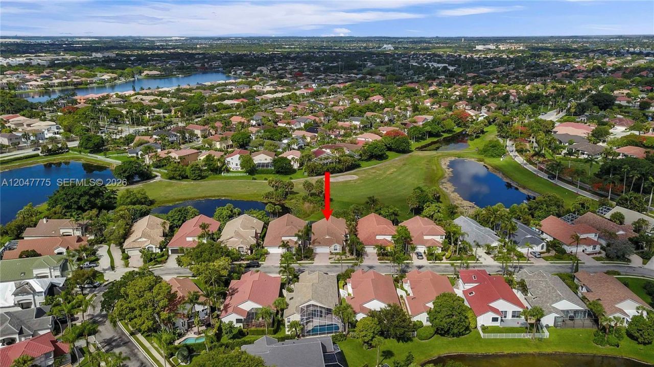 1530 W Lacosta Dr W, Pembroke Pines, FL 33027 Photo