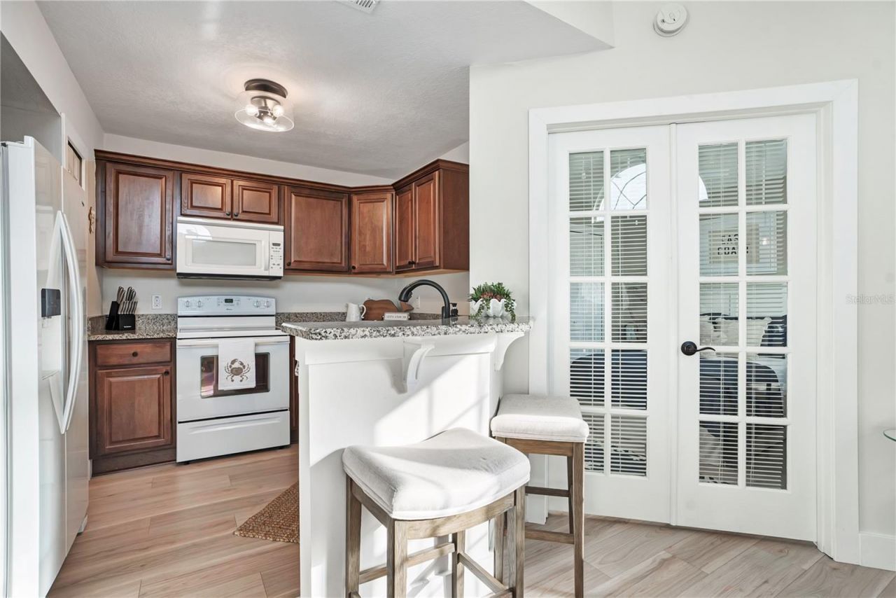 898 Baybreeze Way, Unit 880, New Smyrna Beach, FL 32169 Photo