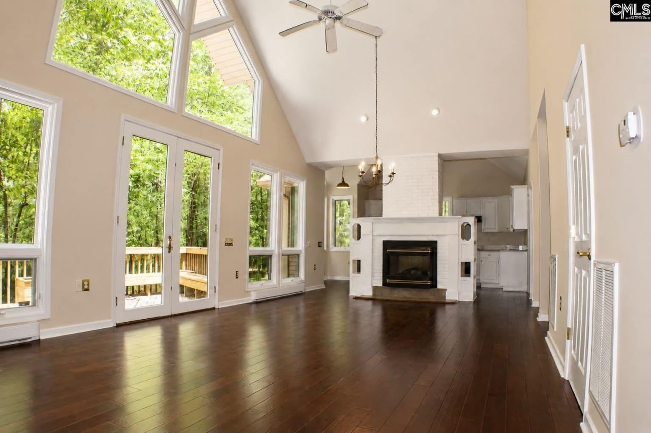 111 Lakeview Road Photo 10