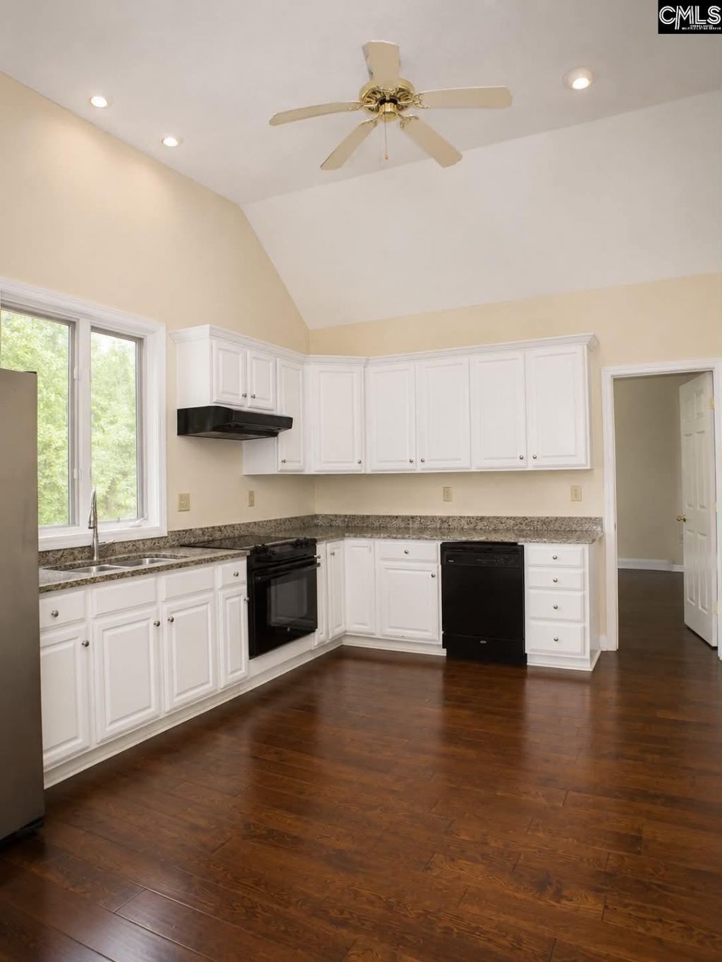 111 Lakeview Road Photo 20