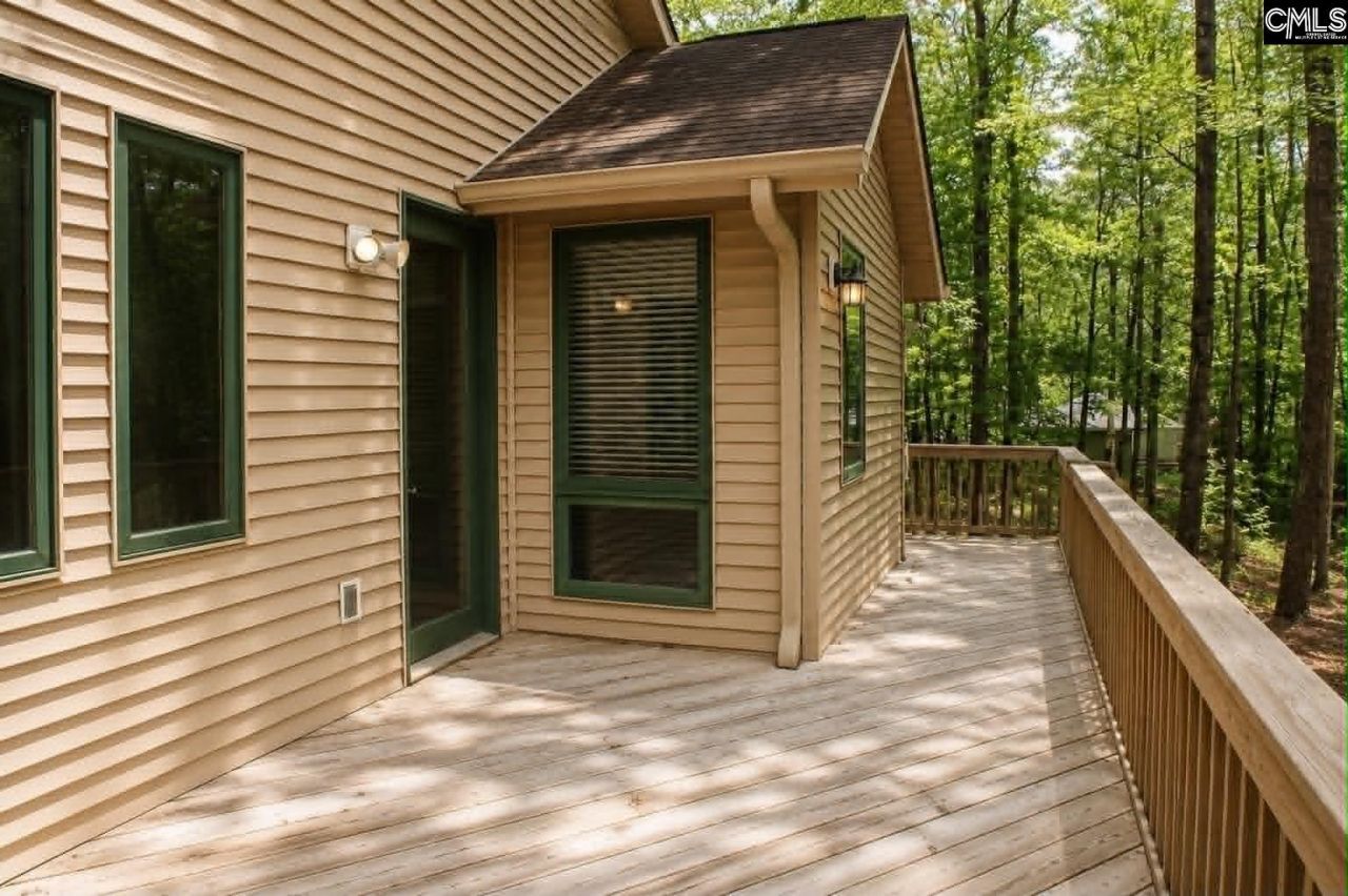 111 Lakeview Road Photo 7