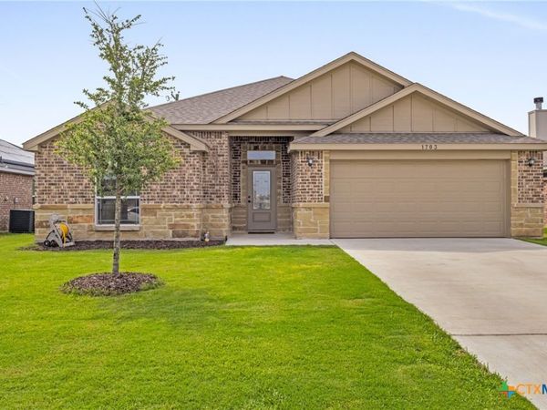 1703 Fossil Trail , Belton, TX 76513