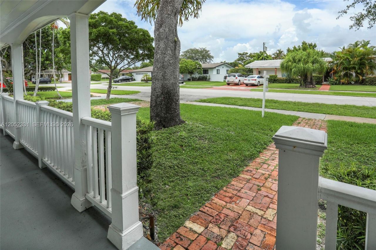 8870 SW 86th St , Miami, FL 33173 Photo