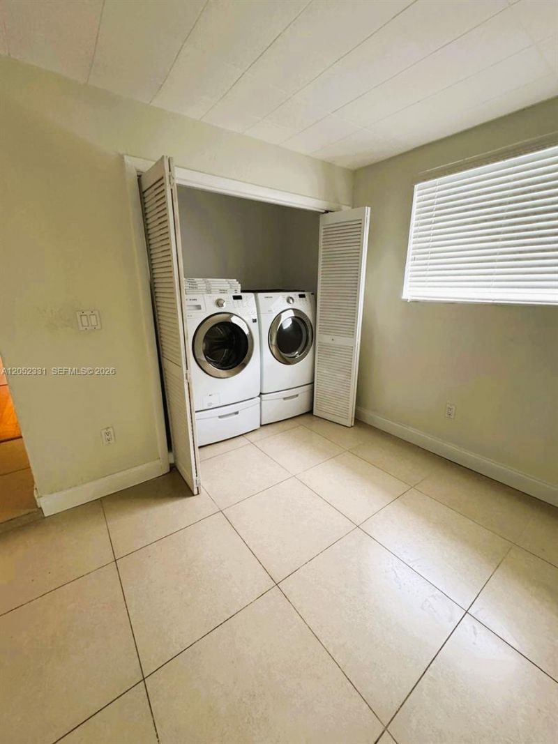 8870 SW 86th St , Miami, FL 33173 Photo