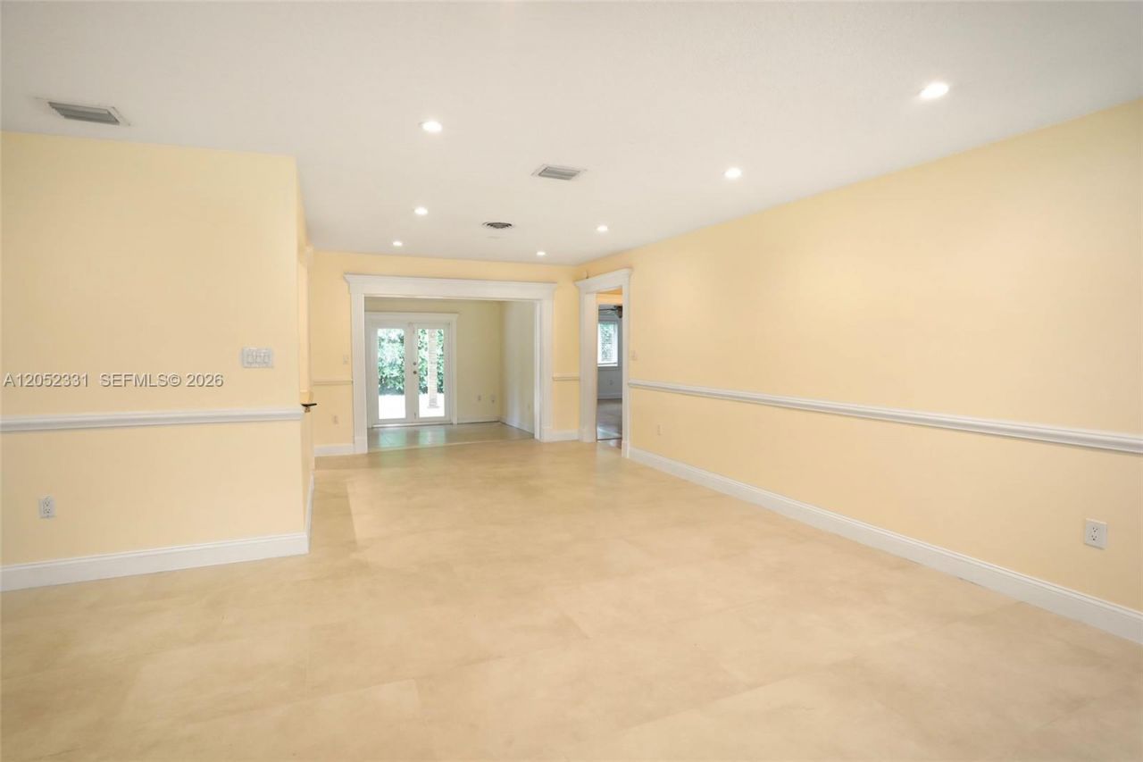 8870 SW 86th St , Miami, FL 33173 Photo