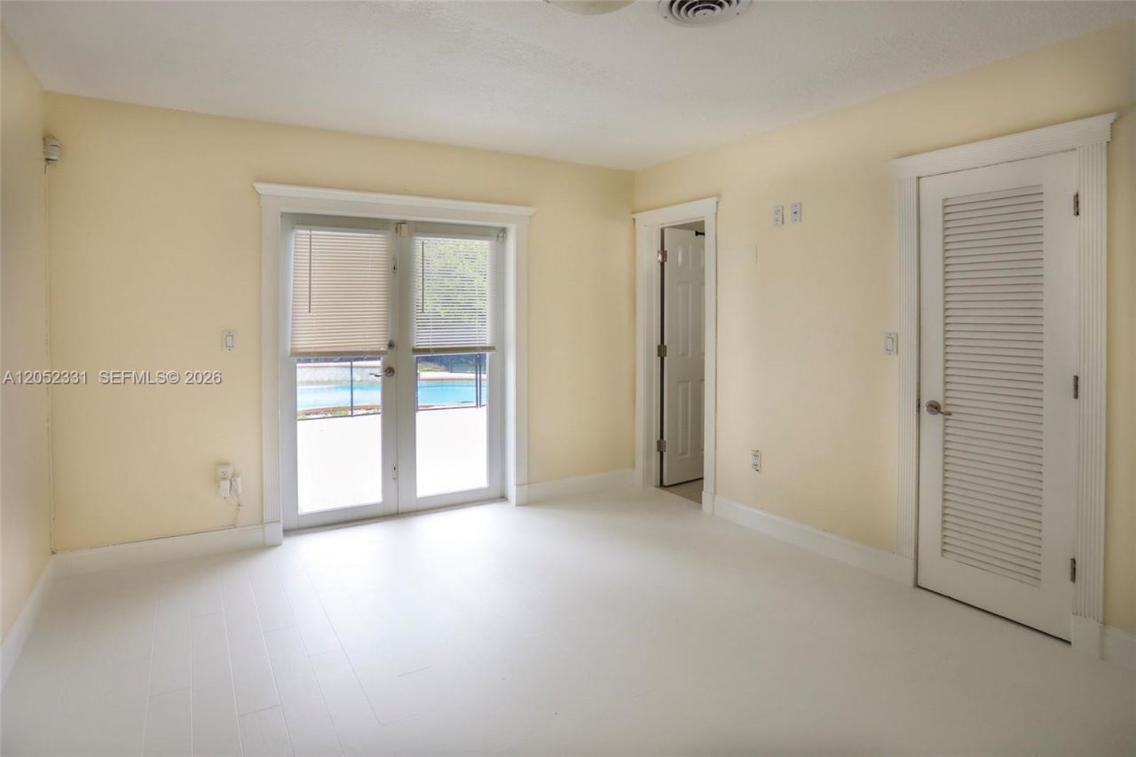 8870 SW 86th St , Miami, FL 33173 Photo