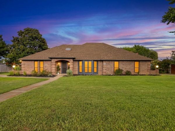 121 Crestview Street, Chandler, TX 75758
