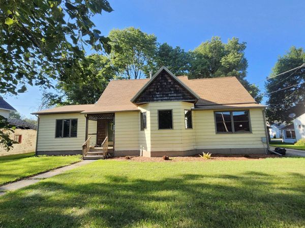 307 4th Ave N, Humboldt, IA 50548