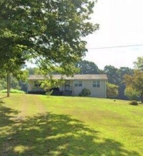 1613 Hickory Point Rd , Clarksville, TN 37043 Main Photo