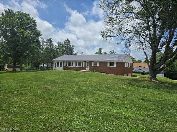 3597 N Button Drive NW, Mcconnelsville, OH 43756