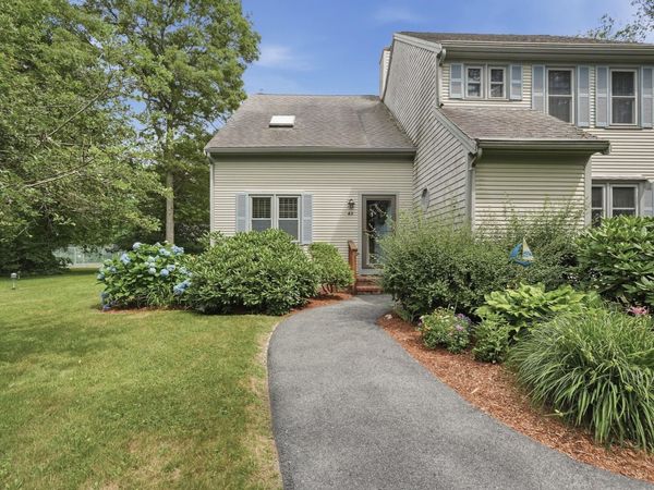 35 Santuit Pond Way, UNIT 4A, Mashpee, MA 02649
