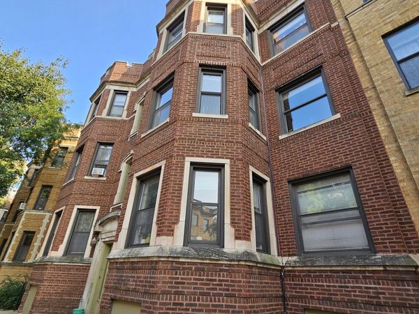 709 W Cornelia Avenue , Unit 2, Chicago, IL 60657