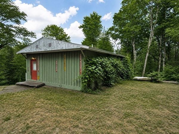 69 Cummington Rd, Worthington, MA 01098