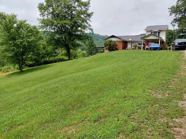37417 W Shade Rd., Pomeroy, OH 45769