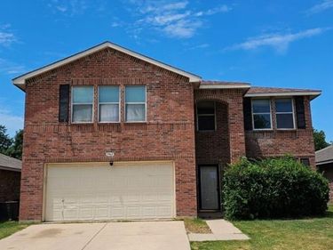 1961 Ramada Trail , Fort Worth, TX 76247