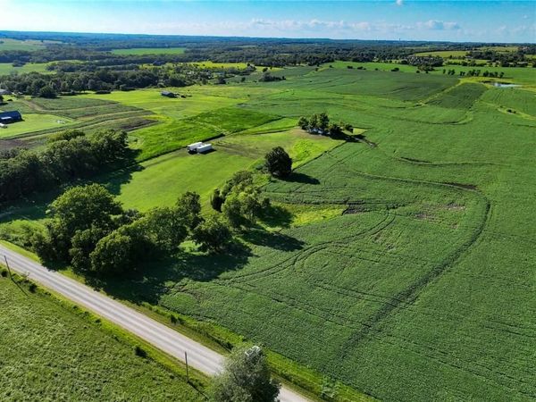 000 SW 85th Street, Wakarusa, KS 66546