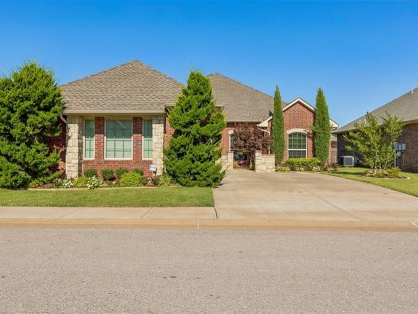 10227 Kingston Way, Oklahoma City, OK 73120