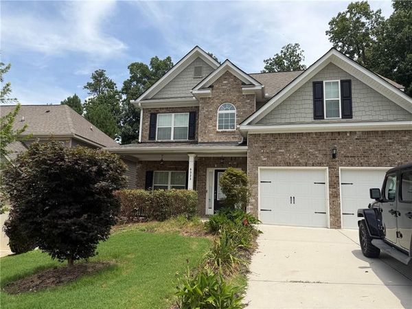 6323 Oakwell Place, Fairburn, GA 30213