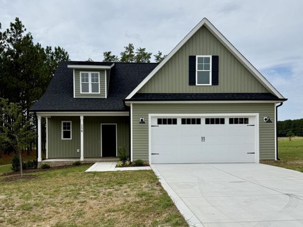 158 Spring Meadows Drive, Aberdeen, NC 28315