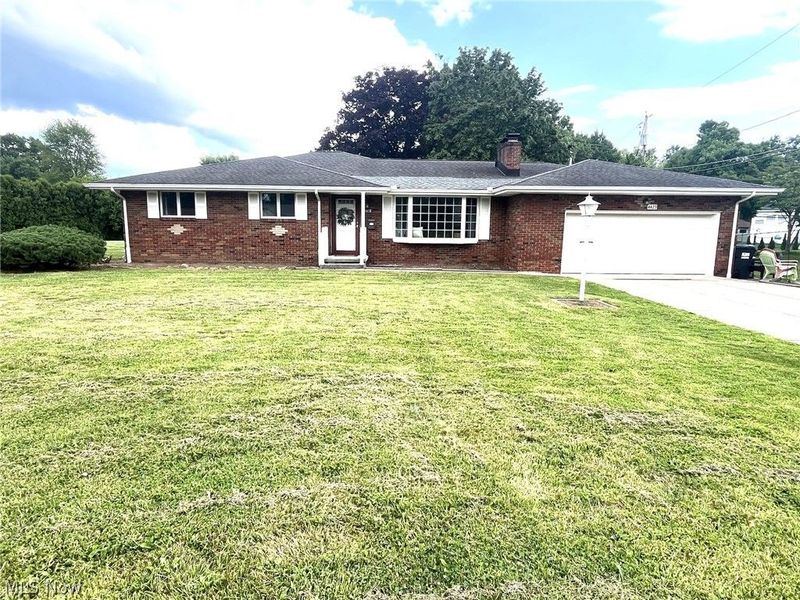 4423 Barrington Drive, Austintown, OH 44515 Photo 1